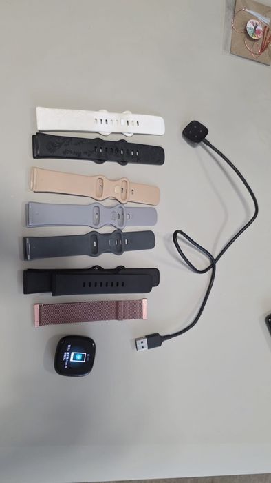 Ceas Fitbit versa 3