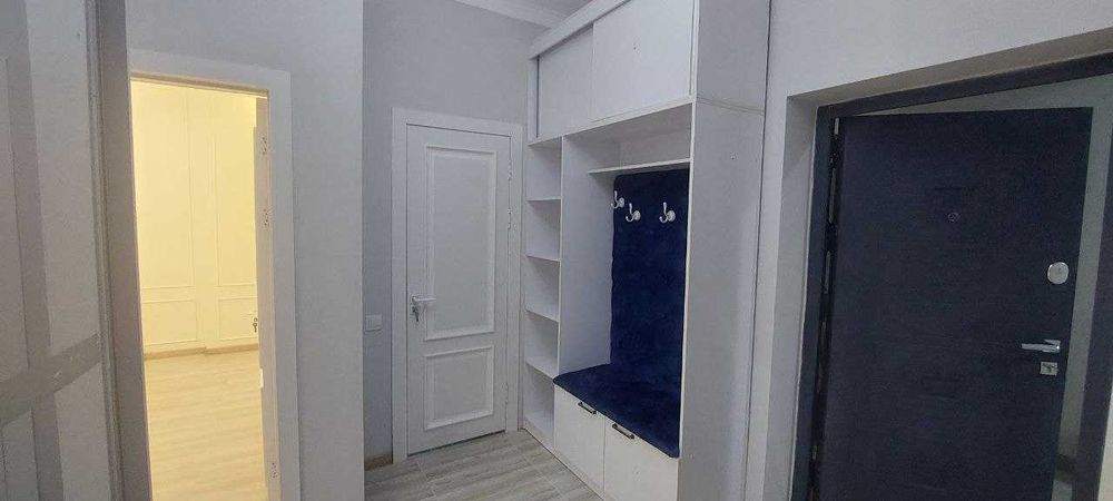 Срочно! 2 хонали квартира сотилади.