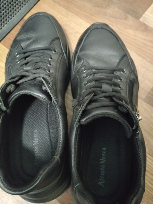 Продам обувь летнйй