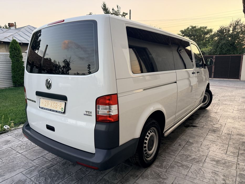 Vand VW Transporter 8+1 Locuri / 2012 Euro5 / 2.0 TDI Bluemotion  Technology