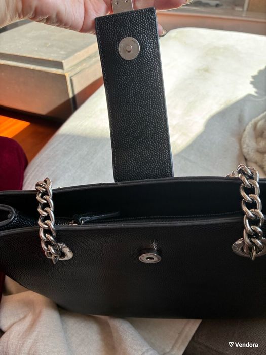 Черна дамска Чанта Valentino