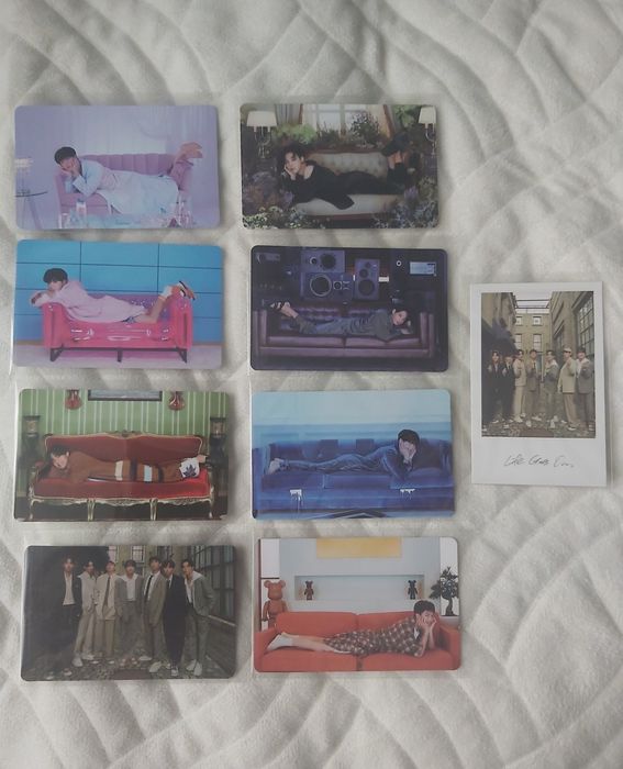 Продам альбом BTS