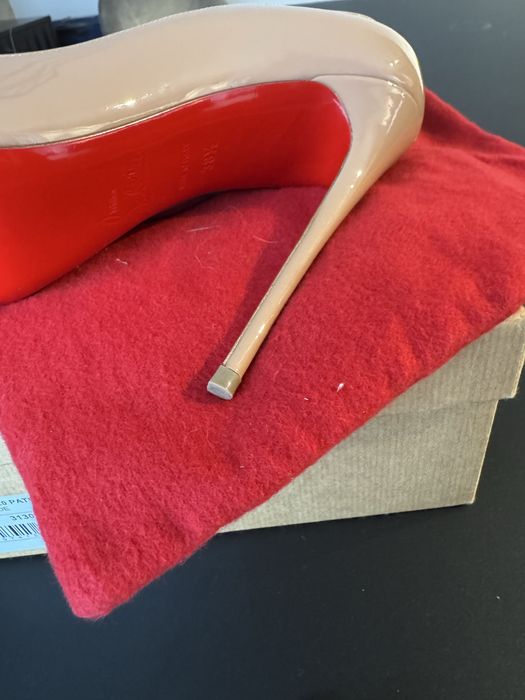 Pantofi louboutine originali