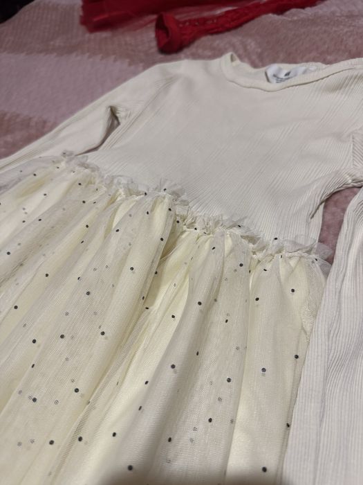 Рокля H&M за момиче кремава - 134 140 см като нова