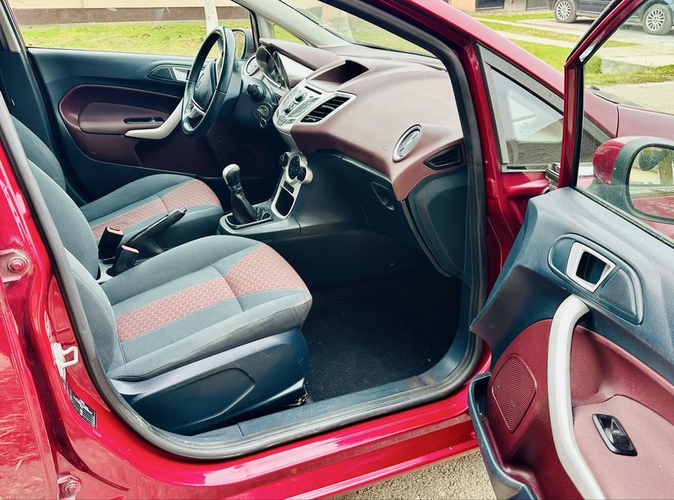 Ford Fiesta Titanium Individual