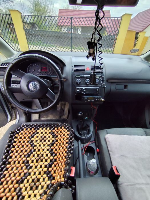VOLKSWAGEN Touran 2004 — imagine 5