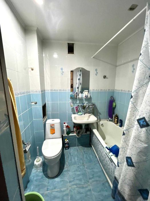 Продаётся 2 комн квартира