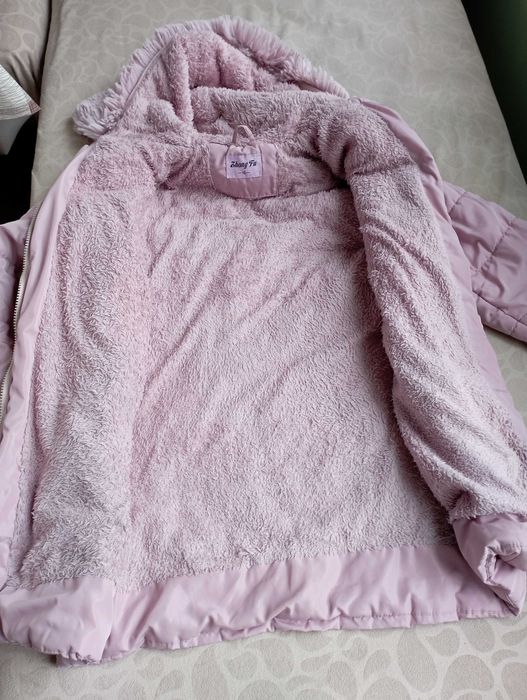 Запазено зимно яке за момиче
