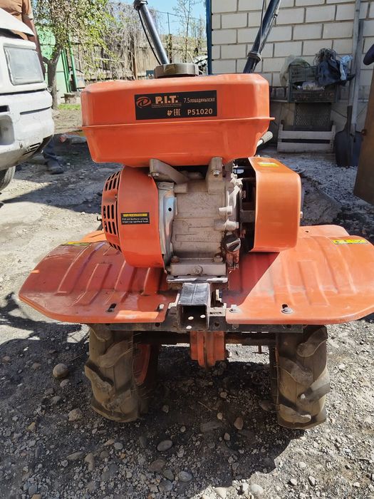 Продам мотоблок P.I.T .. 7.5 л/с