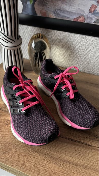 Дамски маратонки Adidas номер 39