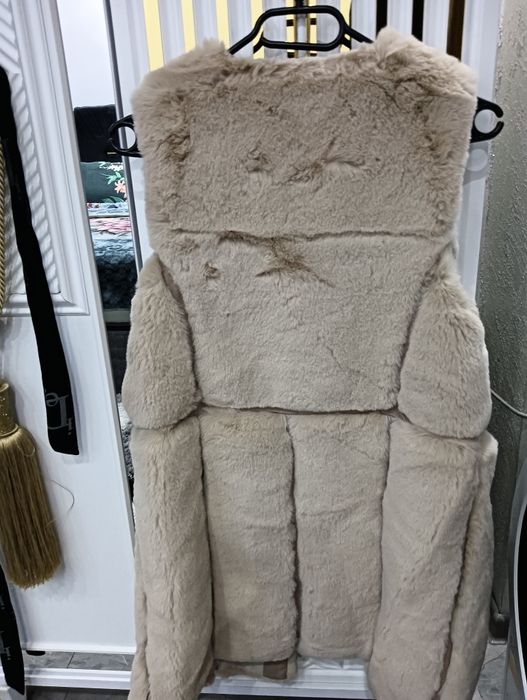 Елек със много гъст пух!