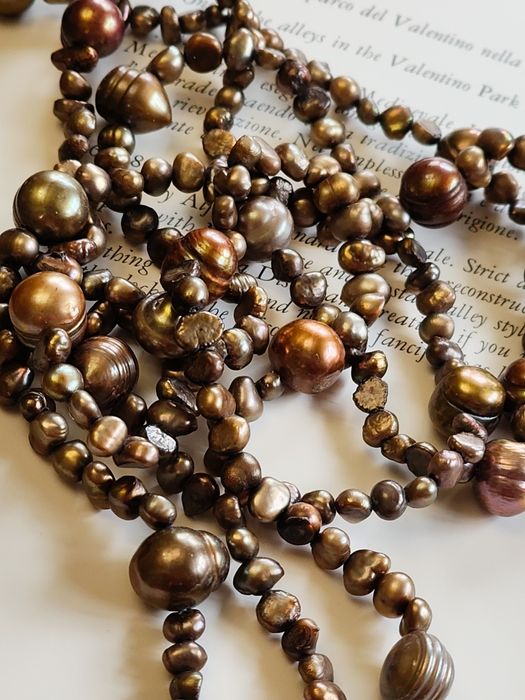 ДЪЛГО ретро колие / наниз от  истински барокови перли