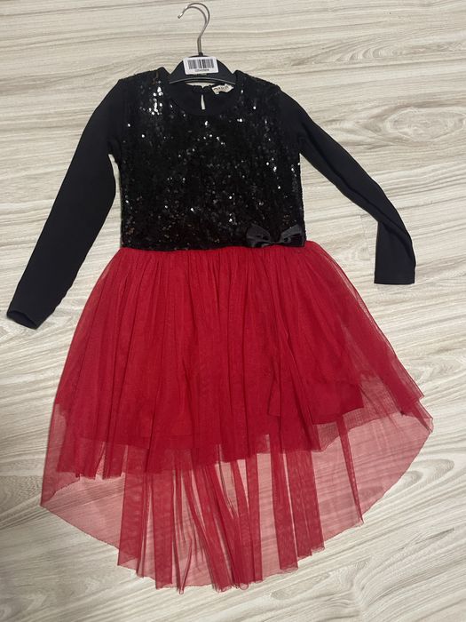 Приказна детска рокля