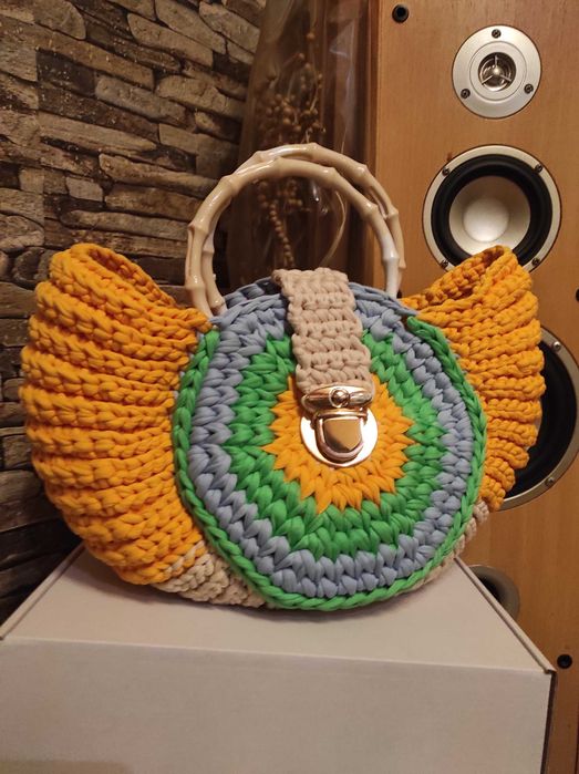 Ръчно изработени дамски чанти