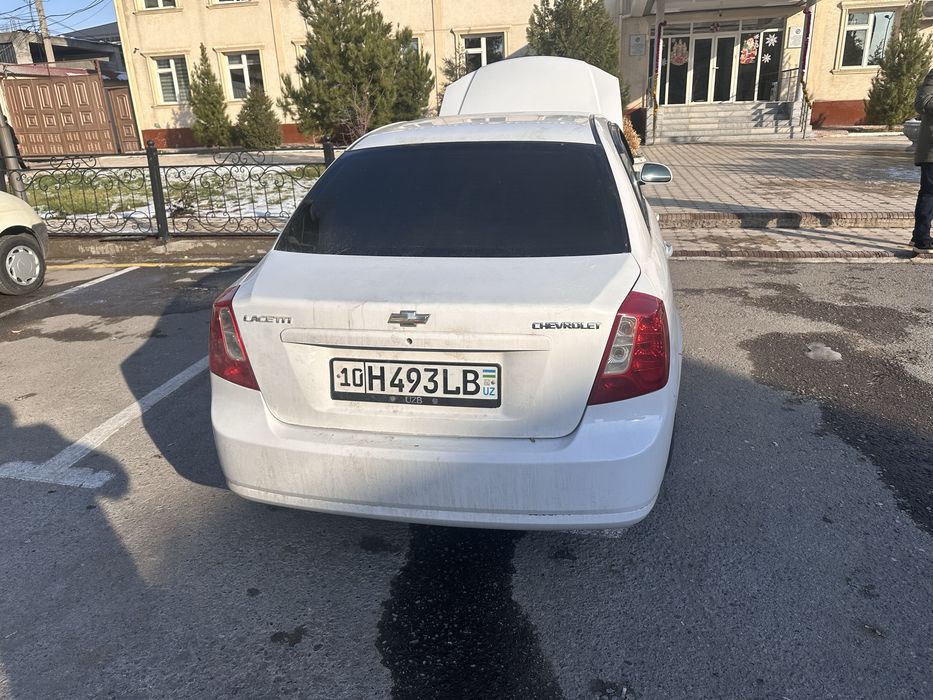 Продаю свою Lacetti