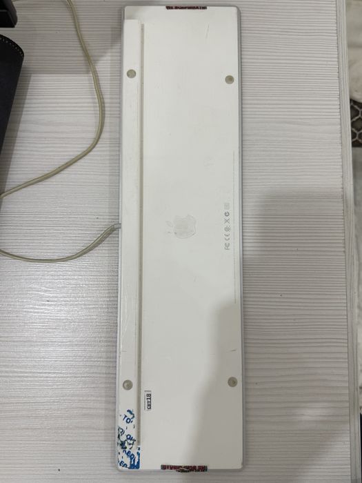 Клавиатура Apple проводная