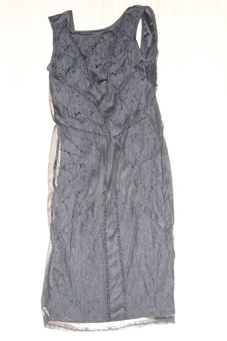 Малка черна рокля Guess, Zara