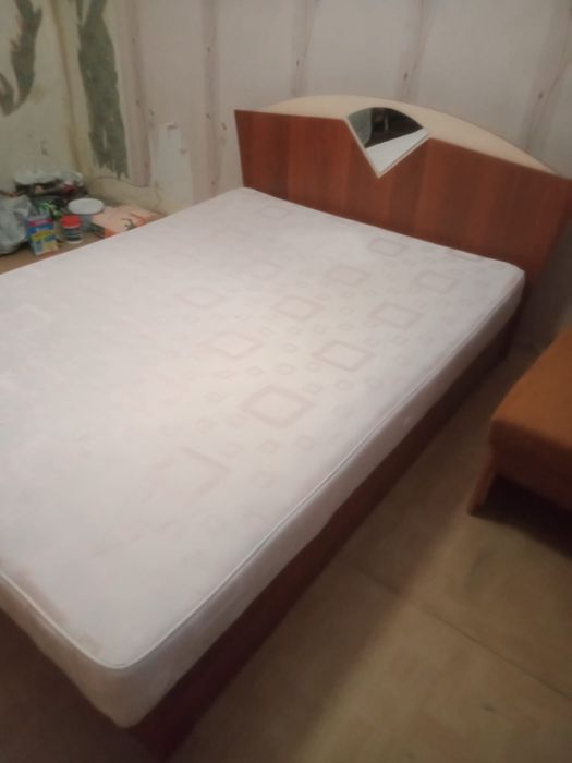 Кровать двухспалка с матрацом!