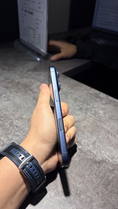 iPhone 17 pro 256 esim