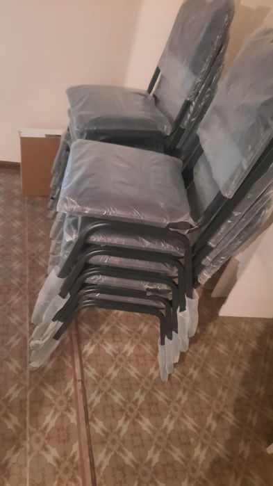 Qoʻshimcha dars oʻtish uchun komplekt stol stul