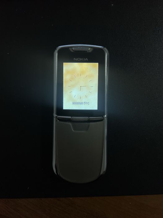 Nokia 8800 в хорошем состоянии, новая