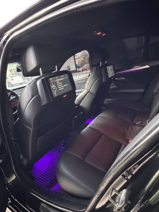 BMW M5 F10 3.3 Twin pawer turbo