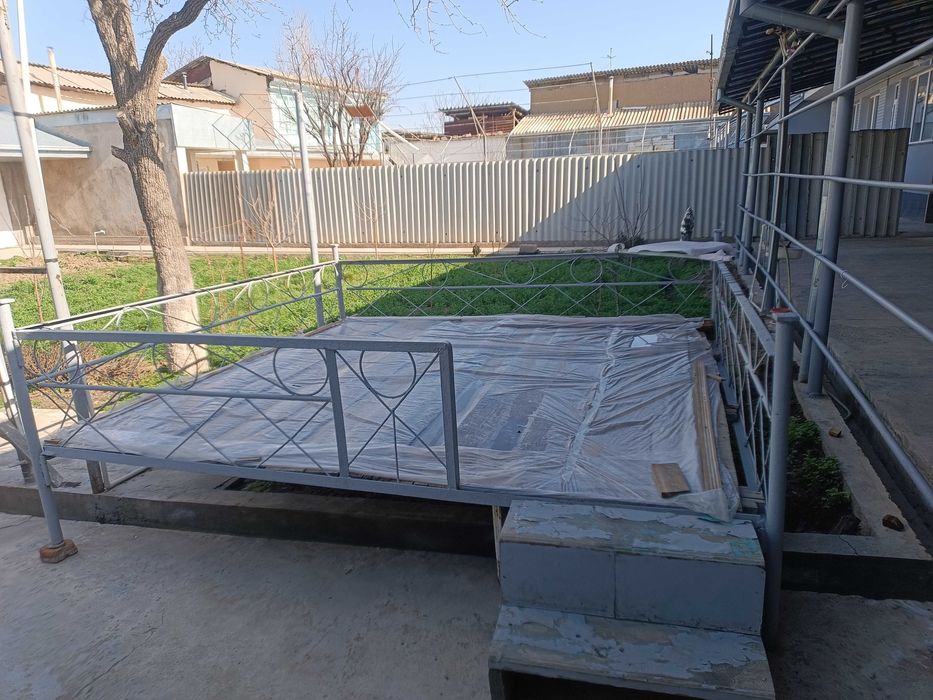 Тапчан железный в отличном состоянии