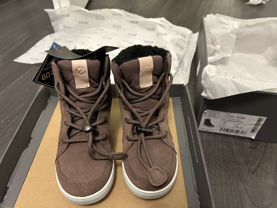 Ghete ecco marimea 27 sau 17 cm NOI