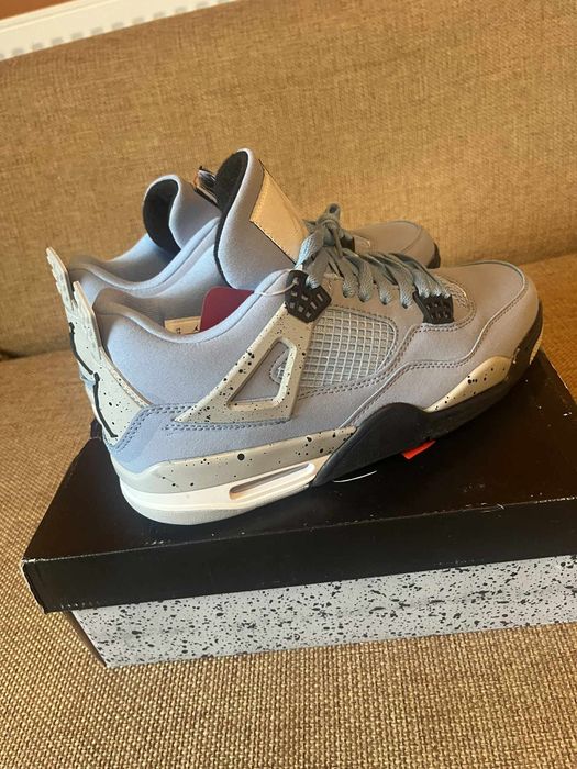 Jordan 4 UNC BLUE