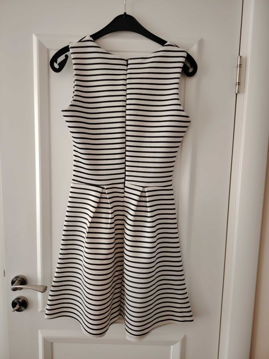 Лот от рокли H&M, Reserved, Amisu