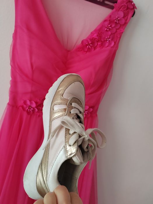 Детски дамски обувки номер 35