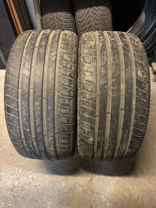 Anvelope vara 245 40 R18