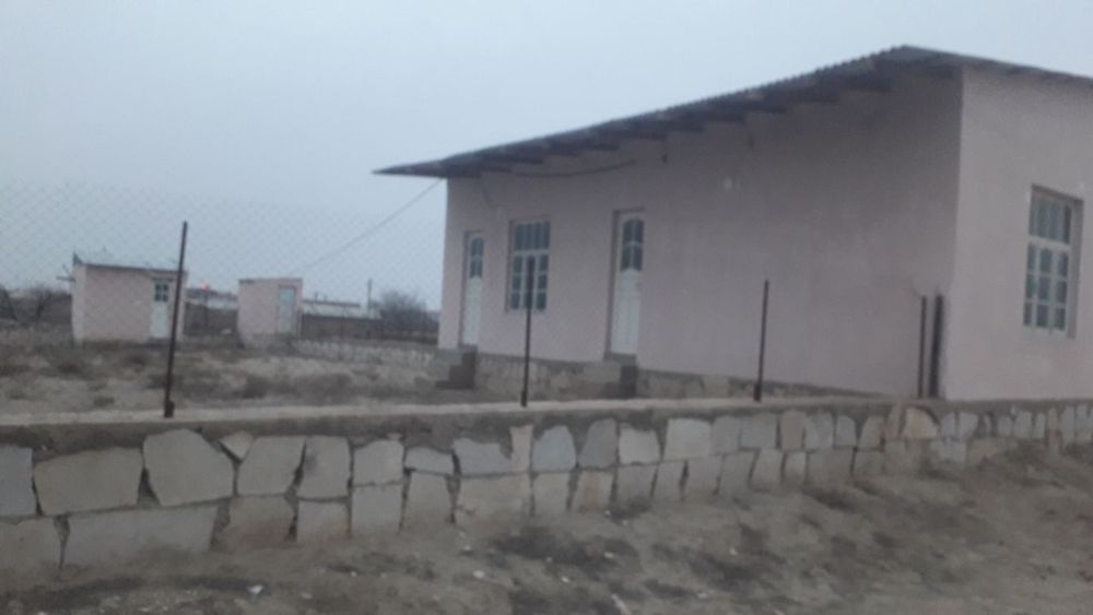 Barcha yashash sharoitlariga ega tayyor uy-joy sotiladi