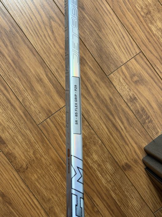Хоккейные клюшки Bauer и CCM