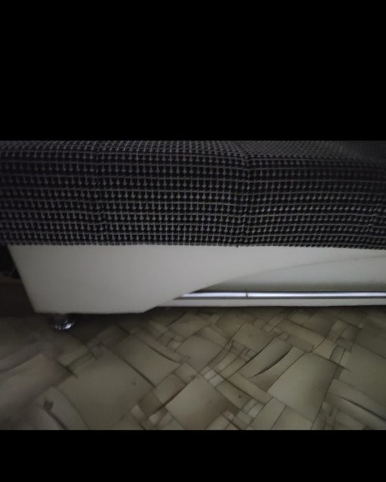 Отдам даром диван