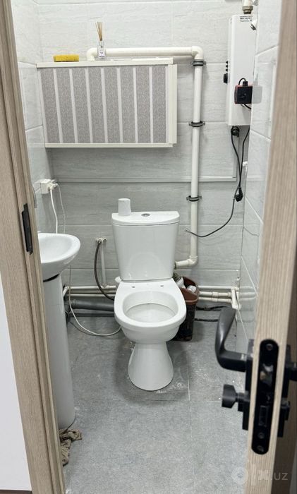 Ганга .Жангох Сдаётся офис 18м2 250 у.е Цоколь!