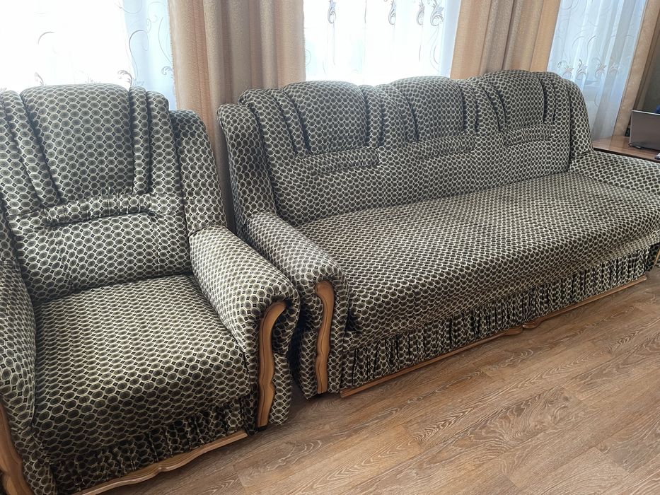 Продам диван и кресло