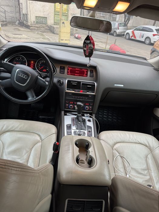 Vand Audi Q7 quattro