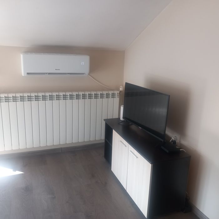 Дава се под наем Етаж от къща в Левски - 65 кв.м за 398.82 € - Снимка #2