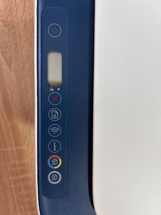 Продавам принтер HP DeskJet 2721e