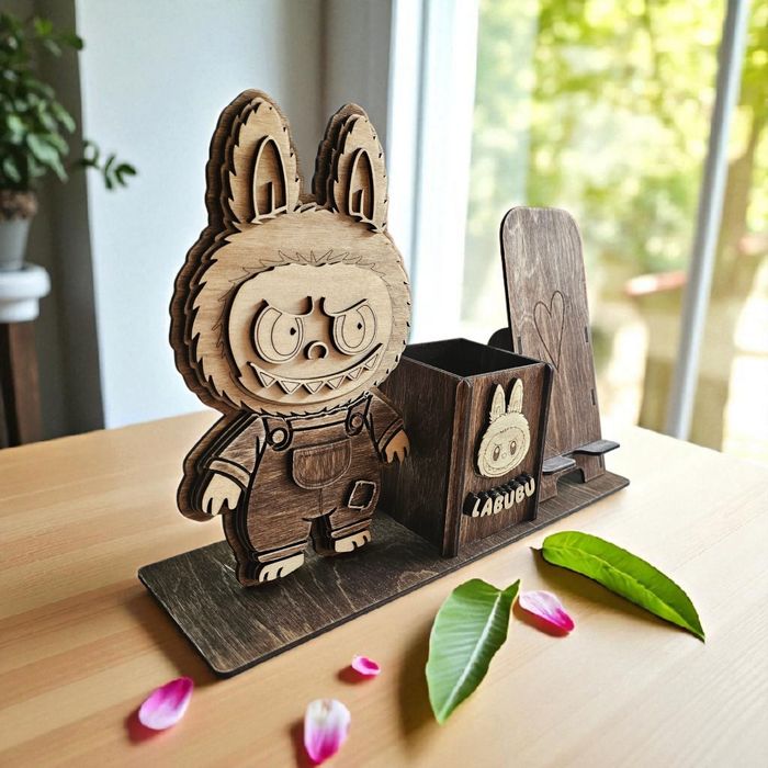 Дърворезби, Икони и дървени изделия