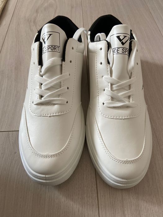 кроссовка мужская