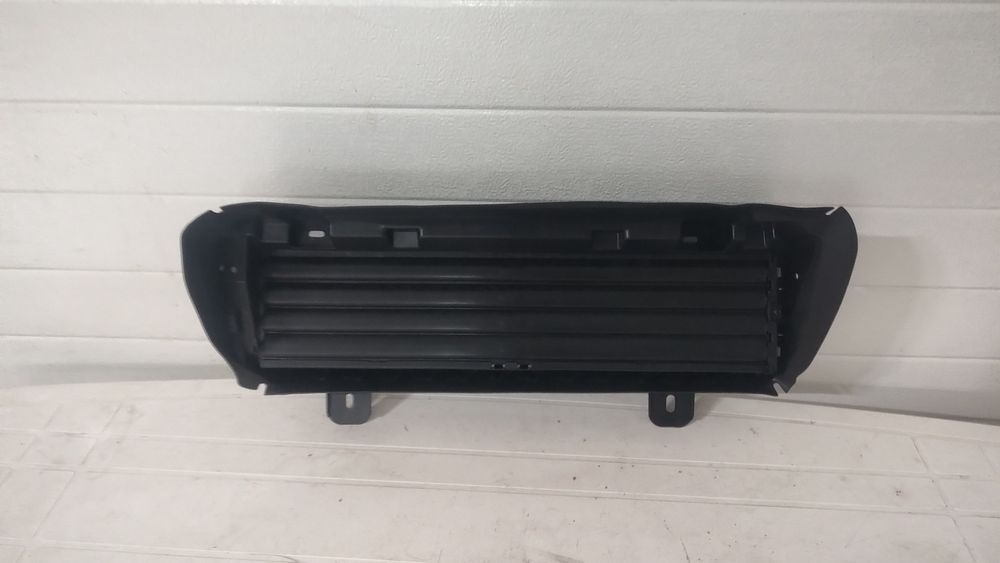 Grila activa , volet  Dacia Duster 1.3 benzina