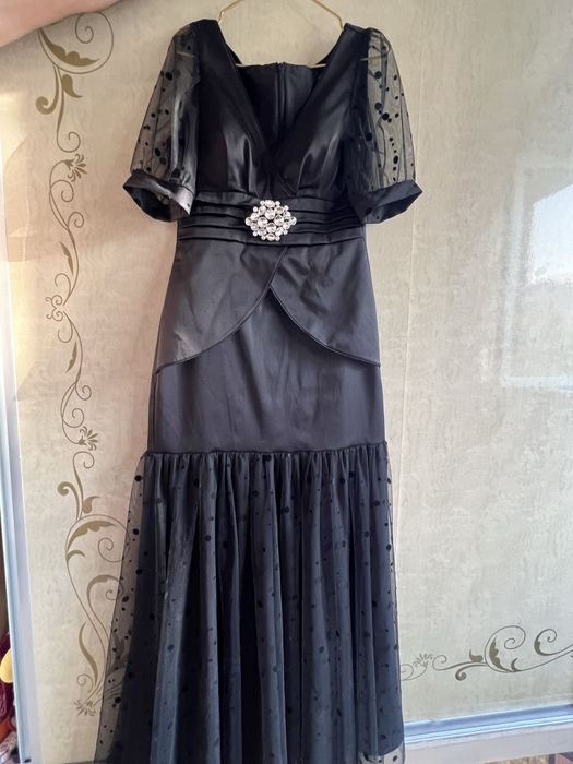 Вечернее платье