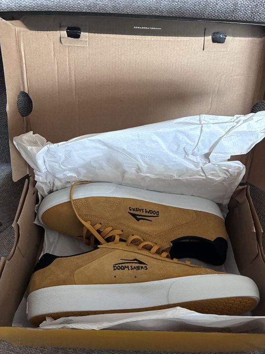 Кецове Lakai Newport
