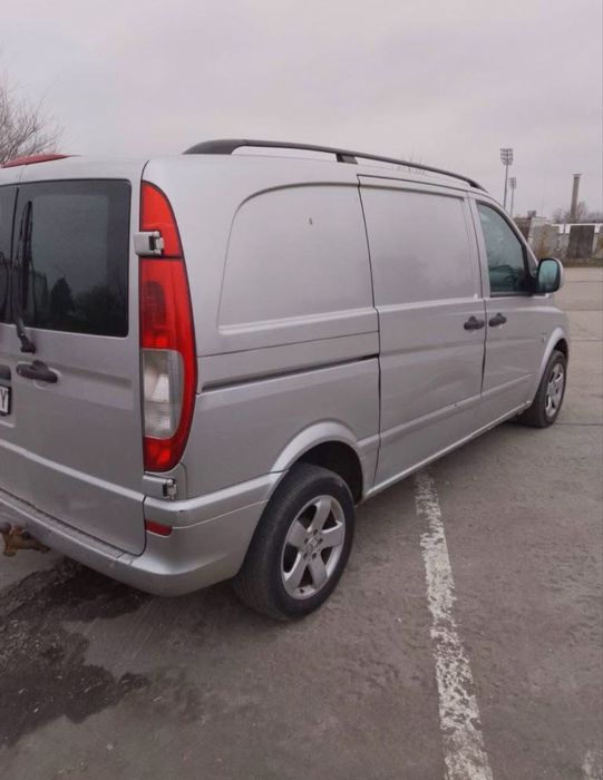 Vand sau schimb Mercedes Vito