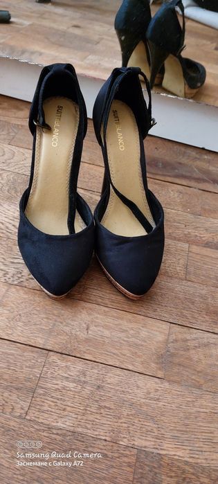 Дамски обувки с висок ток