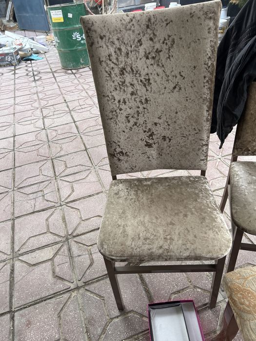 Стулья хорошие из дерева