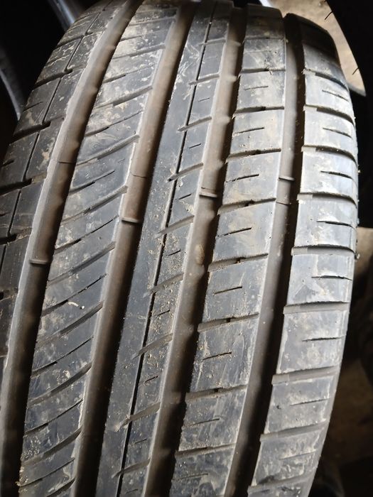Гуми 255-45-20 два броя.
