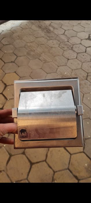 Держатель для туалетной бумаги и сушка для рук